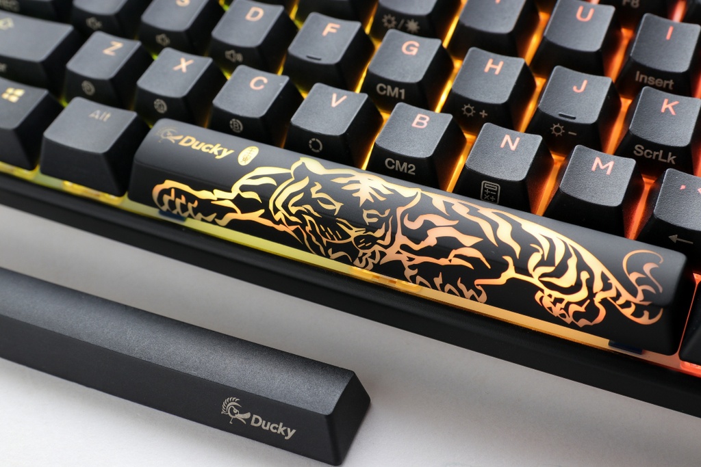 Teclado Mecanico Ducky One 3 Daybreak Español Cherry Mx Brown